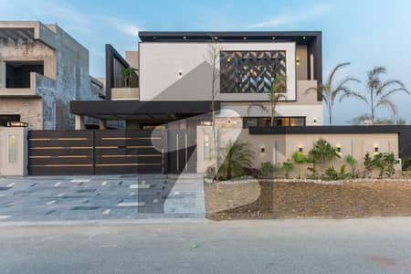 D H A Lahore 1 Kanal Brand New Mazher Munir Design House With 100% Original Pics Available For Sale D H A Lahore 1 Kanal Brand New Mazher Munir Design House With 100% Original Pics Available For Sale