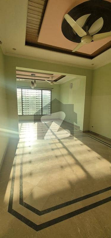 Upper Portion For Rent In G-13 (14 Marla) Upper Portion For Rent In G-13 (14 Marla)