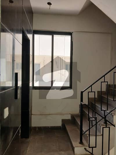 ڈی ایچ اے فیز 6 ڈی ایچ اے ڈیفینس,کراچی میں 5 مرلہ دفتر 1.5 لاکھ میں کرایہ پر دستیاب ہے۔