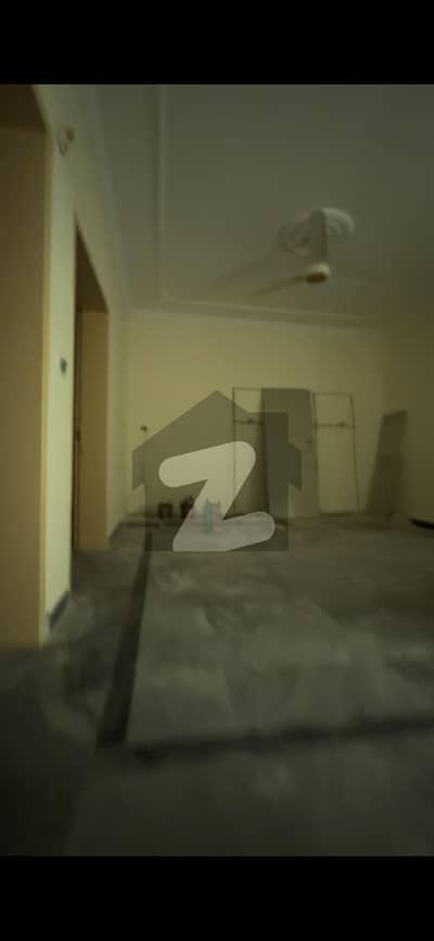 علی ٹاؤن لاہور میں 2 کمروں کا 7 مرلہ بالائی پورشن 42.0 ہزار میں کرایہ پر دستیاب ہے۔