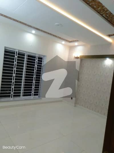 VIP beautiful 5 Marla house is available for sale in sabzazar scheme lhr VIP beautiful 5 Marla house is available for sale in sabzazar scheme lhr