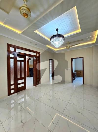 7 Marla Tile Flooring Independent House With All Facilities Gas , Boring , Parking & Servant quarter G-13 7 Marla Tile Flooring Independent House With All Facilities Gas , Boring , Parking & Servant quarter G-13