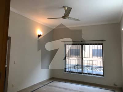 14 Marla House For rent In G-10/4 Islamabad In Only Rs. 300000