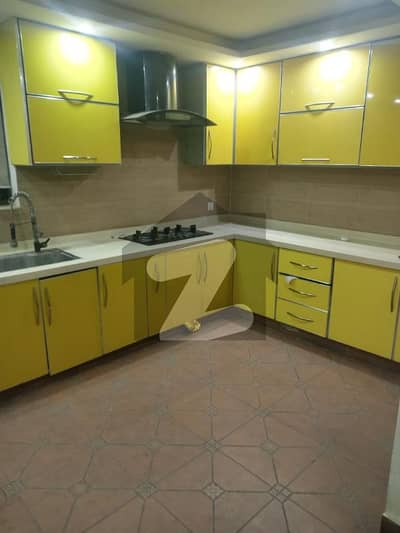 گلبرگ لاہور میں 2 کمروں کا 10 مرلہ زیریں پورشن 1.5 لاکھ میں کرایہ پر دستیاب ہے۔ گلبرگ لاہور میں 2 کمروں کا 10 مرلہ زیریں پورشن 1.5 لاکھ میں کرایہ پر دستیاب ہے۔