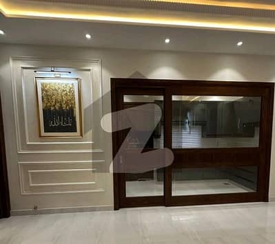 5 Marla House In Bahria Town - Sector C For sale At Good Location 5 Marla House In Bahria Town - Sector C For sale At Good Location