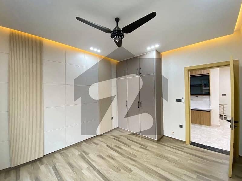 Portion For Rent On Tipu Sultan Road Portion For Rent On Tipu Sultan Road