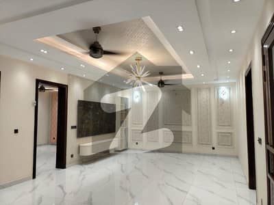 House Spread Over 5 Marla In Bahria Town - Sector C Available