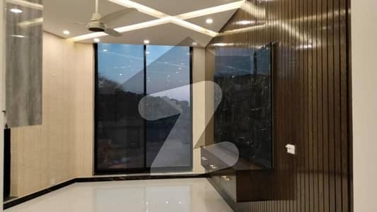 10 Marla House available for sale in Bahria Town - Sector E