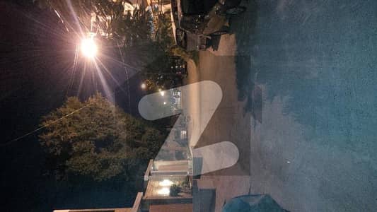 240 Sq/Yd Prime Location West Open Plot