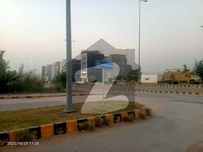 ڈی ایچ اے فیز 5 - سیکٹر بی ڈی ایچ اے ڈیفینس فیز 5,ڈی ایچ اے ڈیفینس,اسلام آباد میں 1 کنال رہائشی پلاٹ 3.65 کروڑ میں برائے فروخت۔ ڈی ایچ اے فیز 5 - سیکٹر بی ڈی ایچ اے ڈیفینس فیز 5,ڈی ایچ اے ڈیفینس,اسلام آباد میں 1 کنال رہائشی پلاٹ 3.65 کروڑ میں برائے فروخت۔