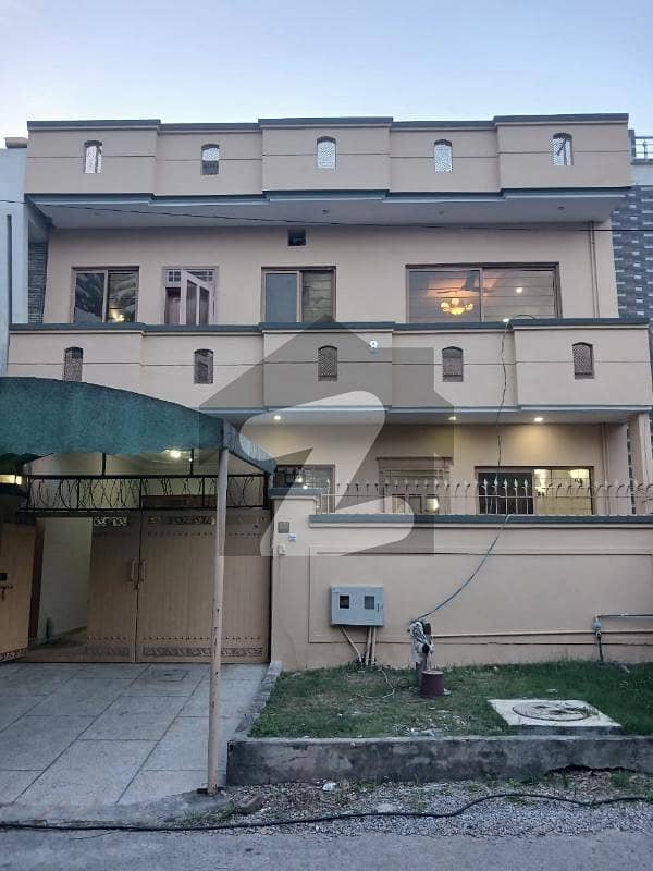 30x60 Beautifull House For Sale in G-13 30x60 Beautifull House For Sale in G-13