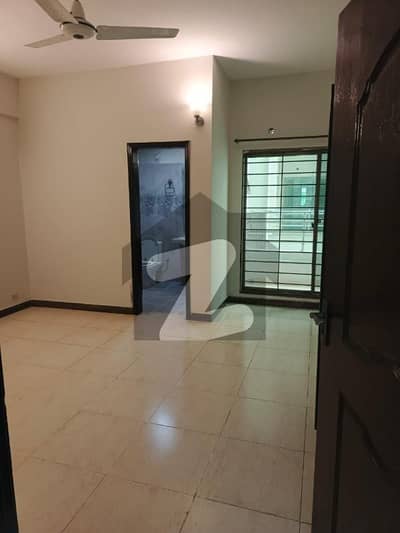 10 Marla Askari 11 apartment for Sale 10 Marla Askari 11 apartment for Sale