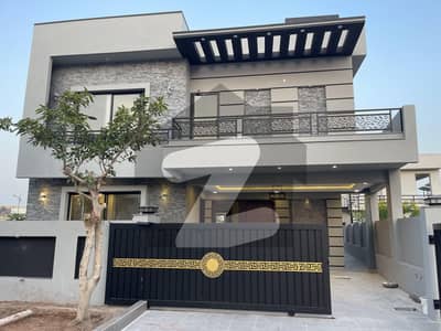بحریہ انکلیو بحریہ ٹاؤن,اسلام آباد میں 5 کمروں کا 12 مرلہ مکان 5.0 کروڑ میں برائے فروخت۔