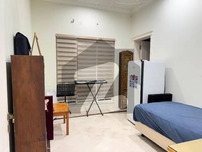 جوبلی ٹاؤن ۔ بلاک ایف جوبلی ٹاؤن,لاہور میں 6 کمروں کا 5 مرلہ مکان 1.87 کروڑ میں برائے فروخت۔