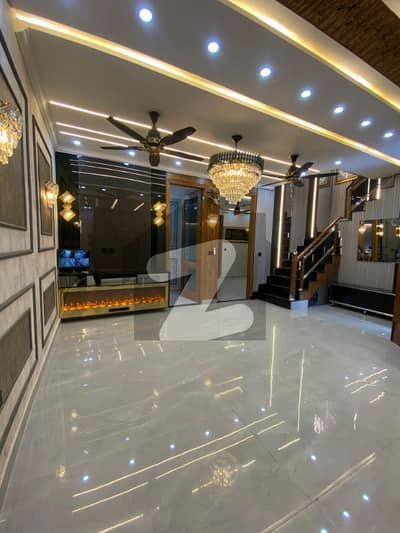 پارک ویو سٹی لاہور میں 4 کمروں کا 5 مرلہ مکان 2.25 کروڑ میں برائے فروخت۔