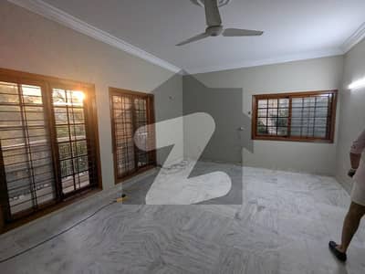 ڈی ایچ اے فیز 6 ڈی ایچ اے ڈیفینس,کراچی میں 3 کمروں کا 1 کنال بالائی پورشن 2.4 لاکھ میں کرایہ پر دستیاب ہے۔ ڈی ایچ اے فیز 6 ڈی ایچ اے ڈیفینس,کراچی میں 3 کمروں کا 1 کنال بالائی پورشن 2.4 لاکھ میں کرایہ پر دستیاب ہے۔