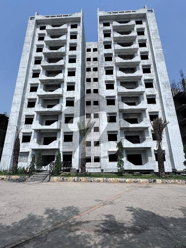 جی ٹی روڈ اسلام آباد میں 1 کمرے کا 2 مرلہ فلیٹ 76.0 لاکھ میں برائے فروخت۔ جی ٹی روڈ اسلام آباد میں 1 کمرے کا 2 مرلہ فلیٹ 76.0 لاکھ میں برائے فروخت۔