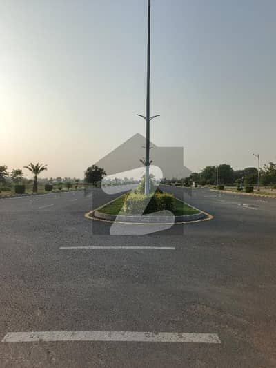 5 MARLA PLOT FOR SALE IN HAKIM TOWN COLLEGE ROAD LAHORE