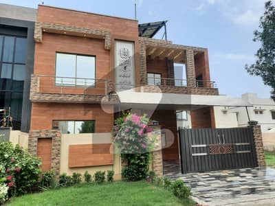 سٹی ہاؤسنگ سرگودھا روڈ سٹی ہاؤسنگ,فیصل آباد میں 5 کمروں کا 10 مرلہ مکان 3.05 کروڑ میں برائے فروخت۔ سٹی ہاؤسنگ سرگودھا روڈ سٹی ہاؤسنگ,فیصل آباد میں 5 کمروں کا 10 مرلہ مکان 3.05 کروڑ میں برائے فروخت۔