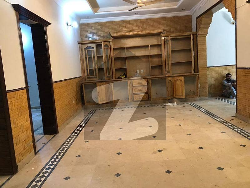 جی ۔ 10/3 جی ۔ 10,اسلام آباد میں 2 کمروں کا 9 مرلہ زیریں پورشن 90.0 ہزار میں کرایہ پر دستیاب ہے۔