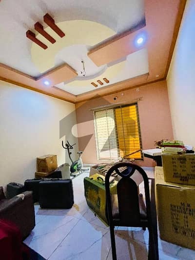 Kanal Vvvvip Upper Portion For Rent In Sabzazar Near To Main And All Opportunities Are Available There Kanal Vvvvip Upper Portion For Rent In Sabzazar Near To Main And All Opportunities Are Available There