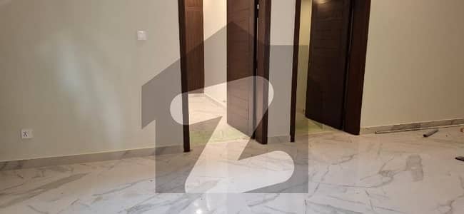 ایف ۔ 10/4 ایف ۔ 10,اسلام آباد میں 5 کمروں کا 1 کنال مکان 6.5 لاکھ میں کرایہ پر دستیاب ہے۔