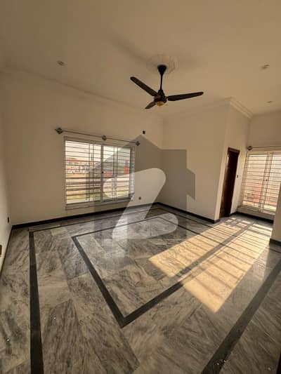 35x70 Ground Portion For Rent (Corner)