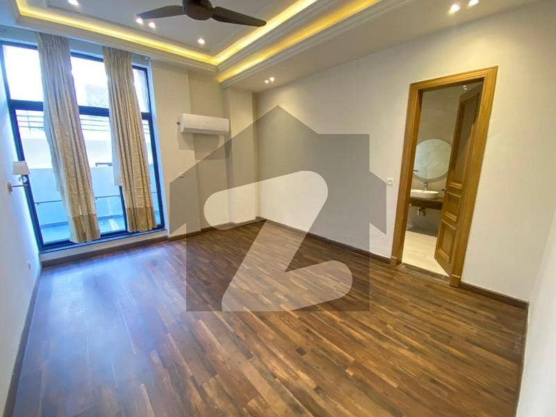 ایف ۔ 7 اسلام آباد میں 6 کمروں کا 1 کنال مکان 14.0 لاکھ میں کرایہ پر دستیاب ہے۔ ایف ۔ 7 اسلام آباد میں 6 کمروں کا 1 کنال مکان 14.0 لاکھ میں کرایہ پر دستیاب ہے۔