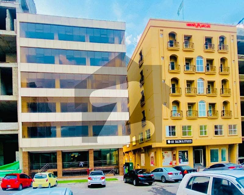 Brand-New Building Office Space 7500 Square Feet Areas Brand-New Building Office Space 7500 Square Feet Areas