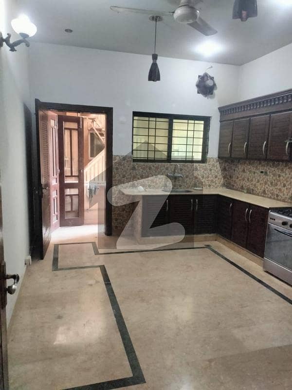 E11/3 1 kanal Ground portion 3 Bedroom