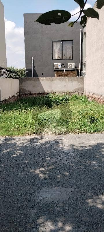 ڈی ایچ اے 9 ٹاؤن ۔ بلاک بی ڈی ایچ اے 9 ٹاؤن,ڈیفنس (ڈی ایچ اے),لاہور میں 5 مرلہ رہائشی پلاٹ 1.05 کروڑ میں برائے فروخت۔ ڈی ایچ اے 9 ٹاؤن ۔ بلاک بی ڈی ایچ اے 9 ٹاؤن,ڈیفنس (ڈی ایچ اے),لاہور میں 5 مرلہ رہائشی پلاٹ 1.05 کروڑ میں برائے فروخت۔