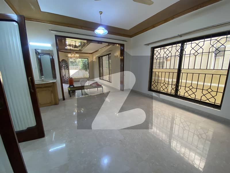 Luxury 2 Kanal House For Rent F-11 Islamabad