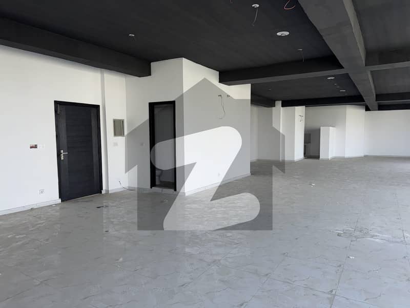 گلبرگ لاہور میں 11 مرلہ دفتر 3.84 لاکھ میں کرایہ پر دستیاب ہے۔ گلبرگ لاہور میں 11 مرلہ دفتر 3.84 لاکھ میں کرایہ پر دستیاب ہے۔