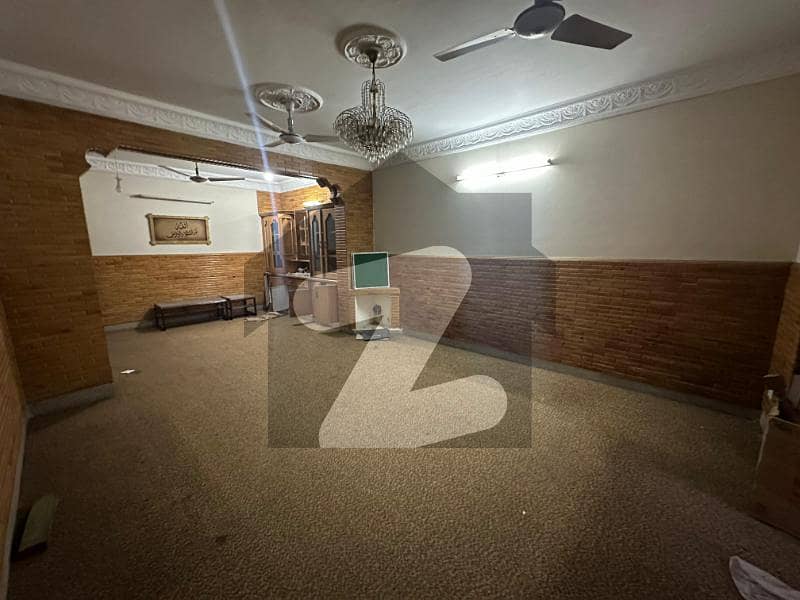 آئی ۔ 8/3 آئی ۔ 8,اسلام آباد میں 6 کمروں کا 12 مرلہ مکان 11.5 کروڑ میں برائے فروخت۔ آئی ۔ 8/3 آئی ۔ 8,اسلام آباد میں 6 کمروں کا 12 مرلہ مکان 11.5 کروڑ میں برائے فروخت۔