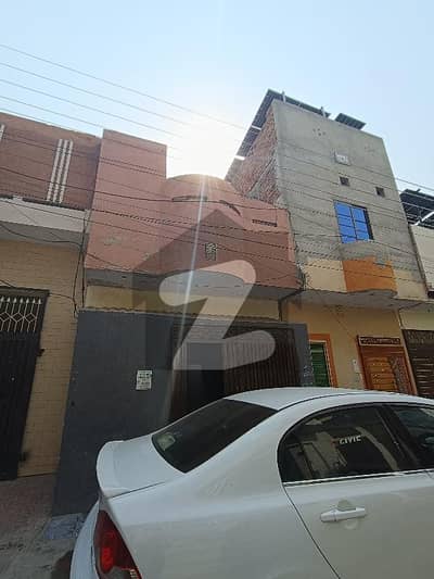 کینال ویو ٹاؤن ساہیوال میں 2 کمروں کا 3 مرلہ مکان 25.0 ہزار میں کرایہ پر دستیاب ہے۔