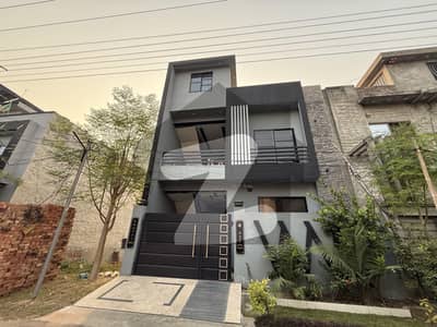 بسم اللہ ہاؤسنگ سکیم ۔ اقبال بلاک بسم اللہ ہاؤسنگ سکیم,جی ٹی روڈ,لاہور میں 4 کمروں کا 5 مرلہ مکان 1.6 کروڑ میں برائے فروخت۔ بسم اللہ ہاؤسنگ سکیم ۔ اقبال بلاک بسم اللہ ہاؤسنگ سکیم,جی ٹی روڈ,لاہور میں 4 کمروں کا 5 مرلہ مکان 1.6 کروڑ میں برائے فروخت۔