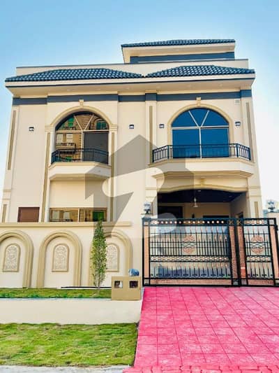 ممتاز سٹی اسلام آباد میں 5 کمروں کا 6 مرلہ مکان 2.8 کروڑ میں برائے فروخت۔ ممتاز سٹی اسلام آباد میں 5 کمروں کا 6 مرلہ مکان 2.8 کروڑ میں برائے فروخت۔