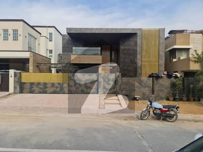 1 Kanal Huose Location Near To Centrai Park Available For 1 Kanal Huose Location Near To Centrai Park Available For
