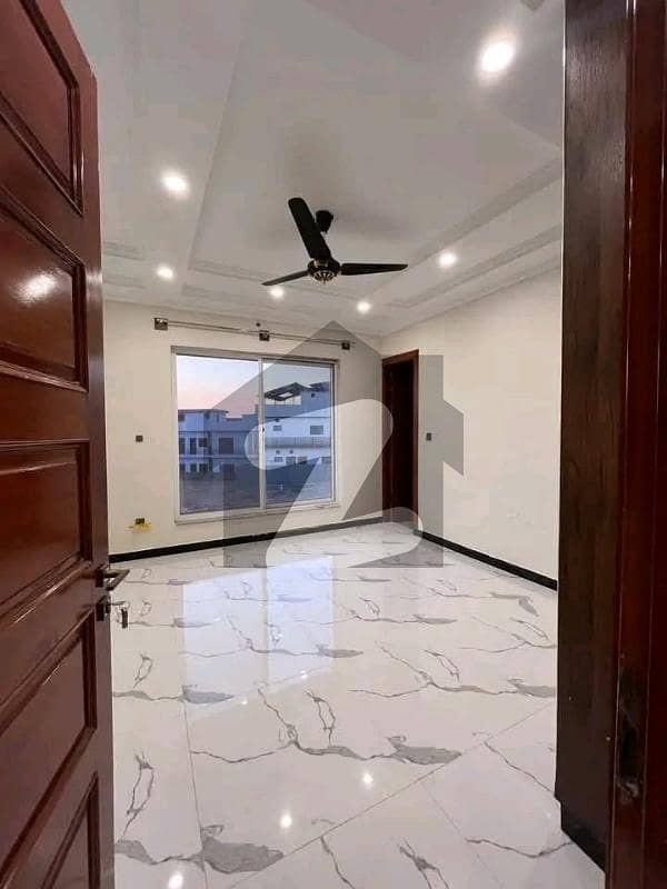 BEAUTIFUL GROUND FLOOR FLAT FOR SALE BEAUTIFUL GROUND FLOOR FLAT FOR SALE
