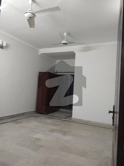 جی ۔ 14/4 جی ۔ 14,اسلام آباد میں 6 کمروں کا 10 مرلہ مکان 1.8 لاکھ میں کرایہ پر دستیاب ہے۔