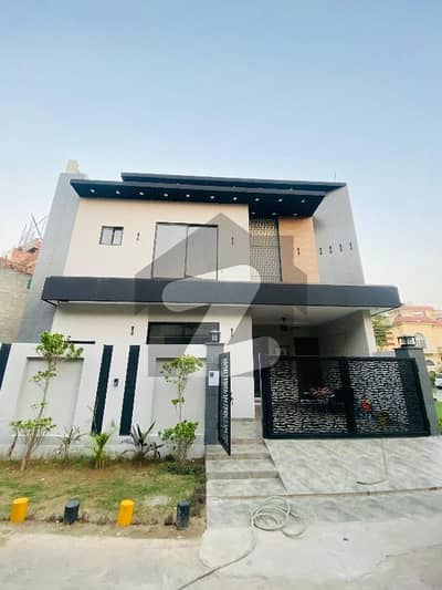 7 MARLA BRAND NEW HOUSE FOR SALE