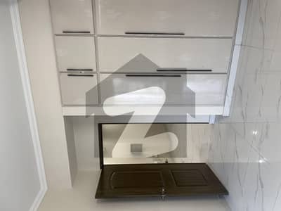 11 سینٹرل اپارٹمنٹس جی ۔ 11/1,جی ۔ 11,اسلام آباد میں 3 کمروں کا 9 مرلہ فلیٹ 1.8 لاکھ میں کرایہ پر دستیاب ہے۔ 11 سینٹرل اپارٹمنٹس جی ۔ 11/1,جی ۔ 11,اسلام آباد میں 3 کمروں کا 9 مرلہ فلیٹ 1.8 لاکھ میں کرایہ پر دستیاب ہے۔