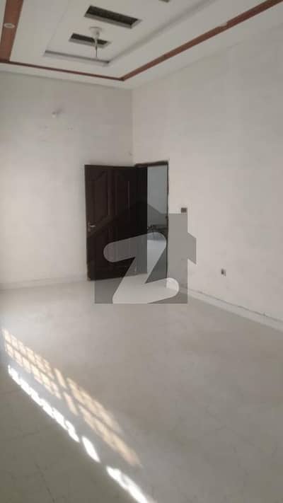 گارڈن ٹاؤن لاہور میں 3 کمروں کا 10 مرلہ مکان 1.45 لاکھ میں کرایہ پر دستیاب ہے۔