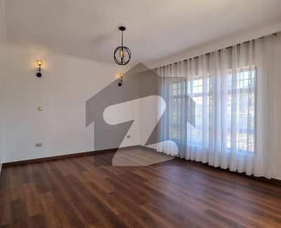 فیڈرل بی ایریا ۔ بلاک 13 فیڈرل بی ایریا,کراچی میں 8 کمروں کا 16 مرلہ مکان 9.25 کروڑ میں برائے فروخت۔ فیڈرل بی ایریا ۔ بلاک 13 فیڈرل بی ایریا,کراچی میں 8 کمروں کا 16 مرلہ مکان 9.25 کروڑ میں برائے فروخت۔