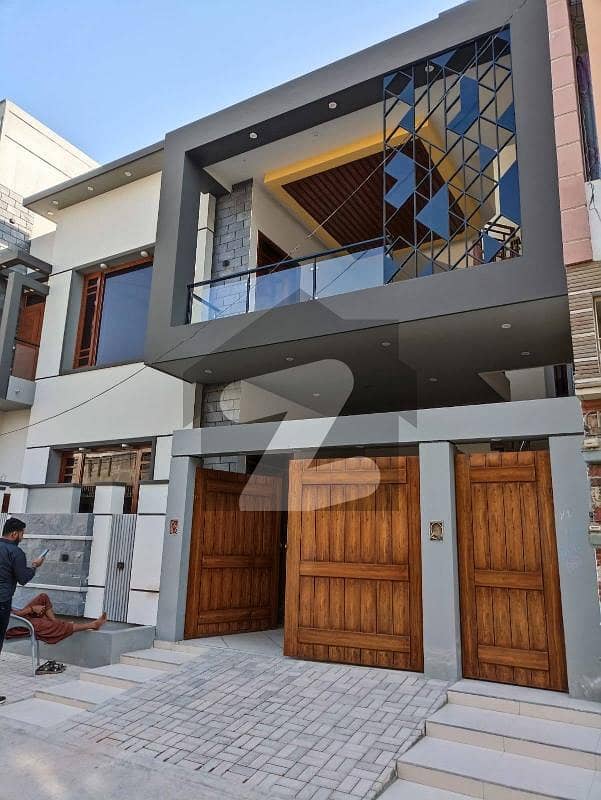 سعدی ٹاؤن سکیم 33,کراچی میں 6 کمروں کا 10 مرلہ مکان 4.15 کروڑ میں برائے فروخت۔ سعدی ٹاؤن سکیم 33,کراچی میں 6 کمروں کا 10 مرلہ مکان 4.15 کروڑ میں برائے فروخت۔