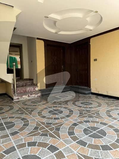 بحریہ ٹاؤن فیز 8 ۔ ابو بکر بلاک بحریہ ٹاؤن فیز 8 ۔ سفاری ویلی,بحریہ ٹاؤن فیز 8,بحریہ ٹاؤن راولپنڈی,راولپنڈی میں 5 کمروں کا 7 مرلہ مکان 90.0 ہزار میں کرایہ پر دستیاب ہے۔ بحریہ ٹاؤن فیز 8 ۔ ابو بکر بلاک بحریہ ٹاؤن فیز 8 ۔ سفاری ویلی,بحریہ ٹاؤن فیز 8,بحریہ ٹاؤن راولپنڈی,راولپنڈی میں 5 کمروں کا 7 مرلہ مکان 90.0 ہزار میں کرایہ پر دستیاب ہے۔