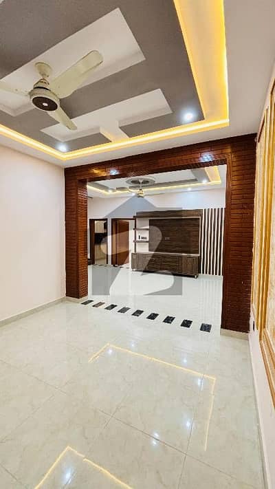 ایم پی سی ایچ ایس ۔ ملٹی گارڈنز بی ۔ 17,اسلام آباد میں 5 کمروں کا 5 مرلہ مکان 2.15 کروڑ میں برائے فروخت۔ ایم پی سی ایچ ایس ۔ ملٹی گارڈنز بی ۔ 17,اسلام آباد میں 5 کمروں کا 5 مرلہ مکان 2.15 کروڑ میں برائے فروخت۔