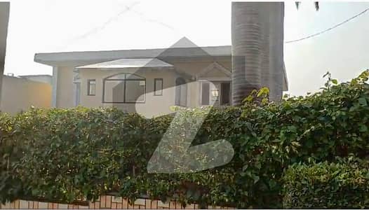 گلستان کالونی راولپنڈی میں 7 کمروں کا 1 کنال مکان 9.5 کروڑ میں برائے فروخت۔ گلستان کالونی راولپنڈی میں 7 کمروں کا 1 کنال مکان 9.5 کروڑ میں برائے فروخت۔