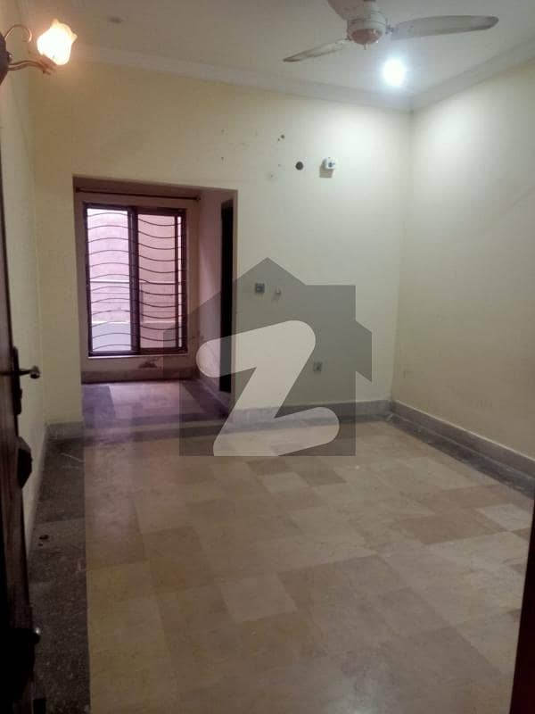 ای ۔ 11 اسلام آباد میں 2 کمروں کا 8 مرلہ بالائی پورشن 80.0 ہزار میں کرایہ پر دستیاب ہے۔