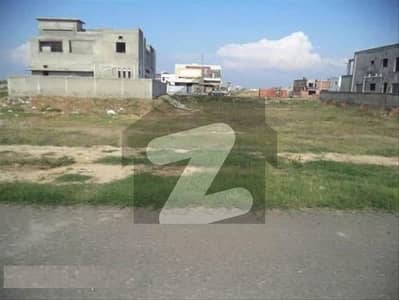 ڈی ایچ اے فیز 8 - بلاک وائے فیز 8,ڈیفنس (ڈی ایچ اے),لاہور میں 15 مرلہ رہائشی پلاٹ 2.15 کروڑ میں برائے فروخت۔ ڈی ایچ اے فیز 8 - بلاک وائے فیز 8,ڈیفنس (ڈی ایچ اے),لاہور میں 15 مرلہ رہائشی پلاٹ 2.15 کروڑ میں برائے فروخت۔
